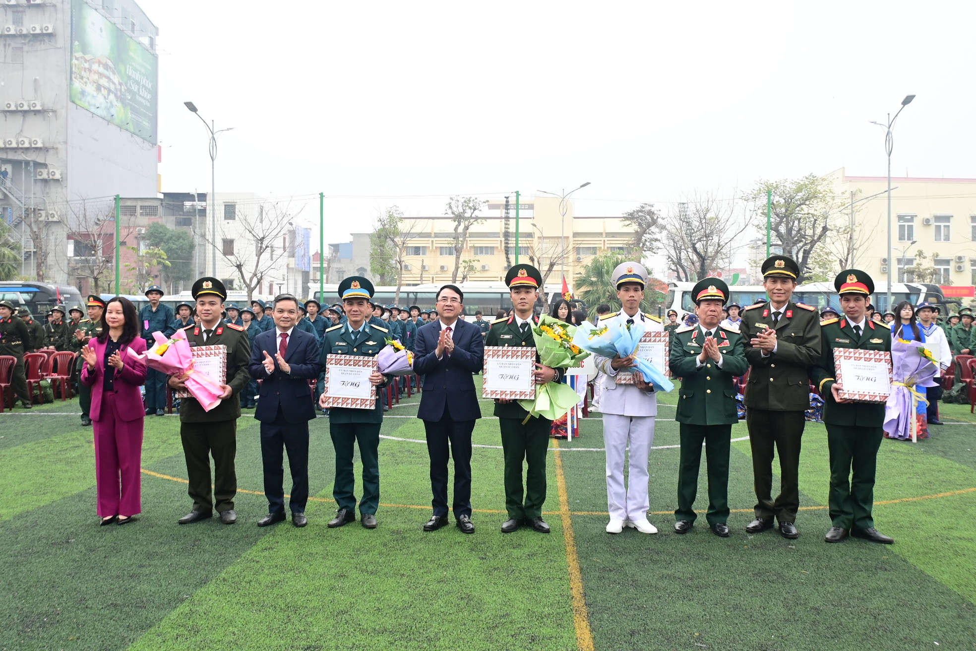 170 tân binh của quận Lê Chân lên đường nhập ngũ, tham gia nghĩa vụ CAND
